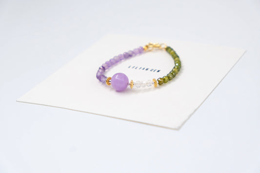 Amethyst & Green Crystal Bracelet – Harmony, Healing & Vitality