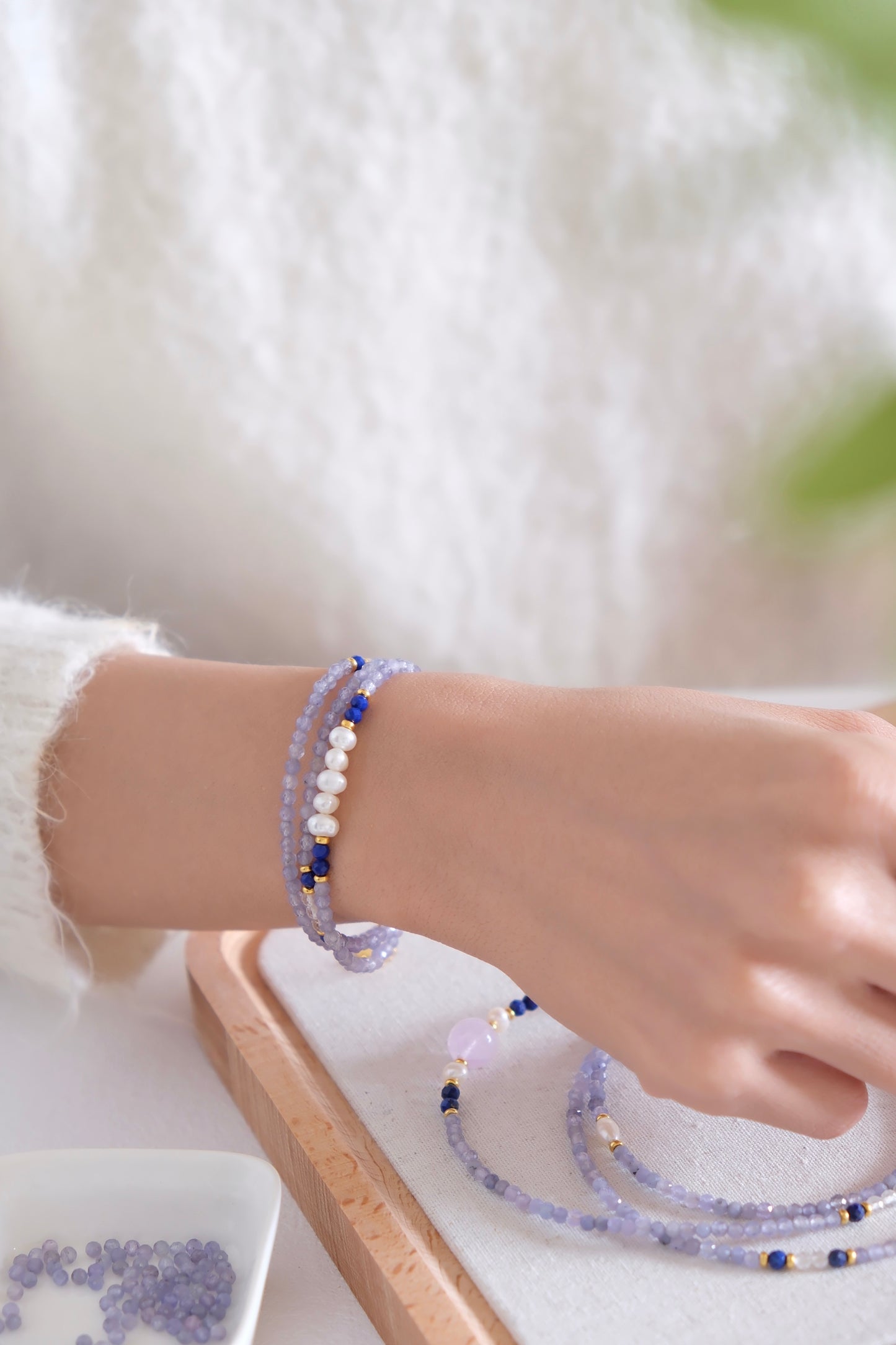 Tanzanite &Blue Crystal Pearl Bracelet – Oceanic Harmony