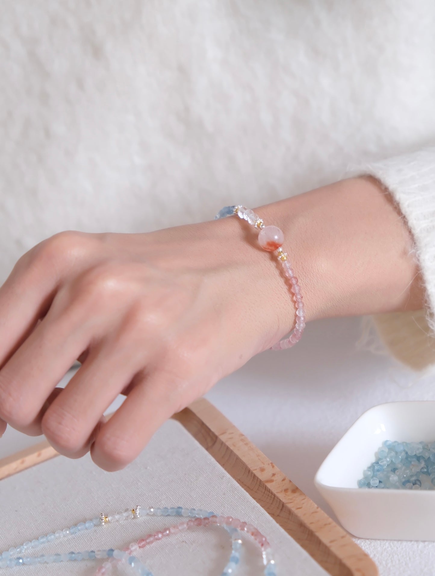 Blue&Pink Crystal Bracelet – Harmony in Bloom