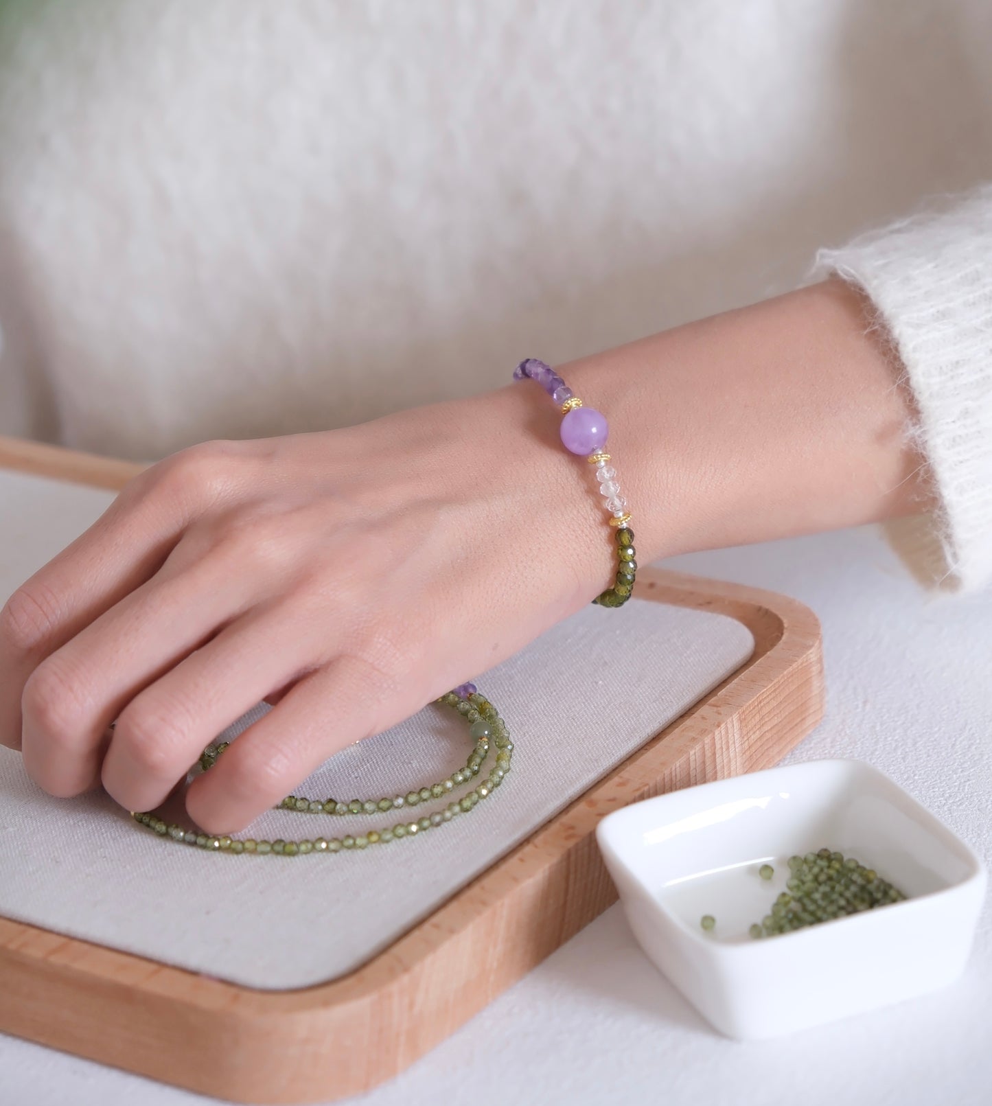 Amethyst & Green Crystal Bracelet – Harmony, Healing & Vitality