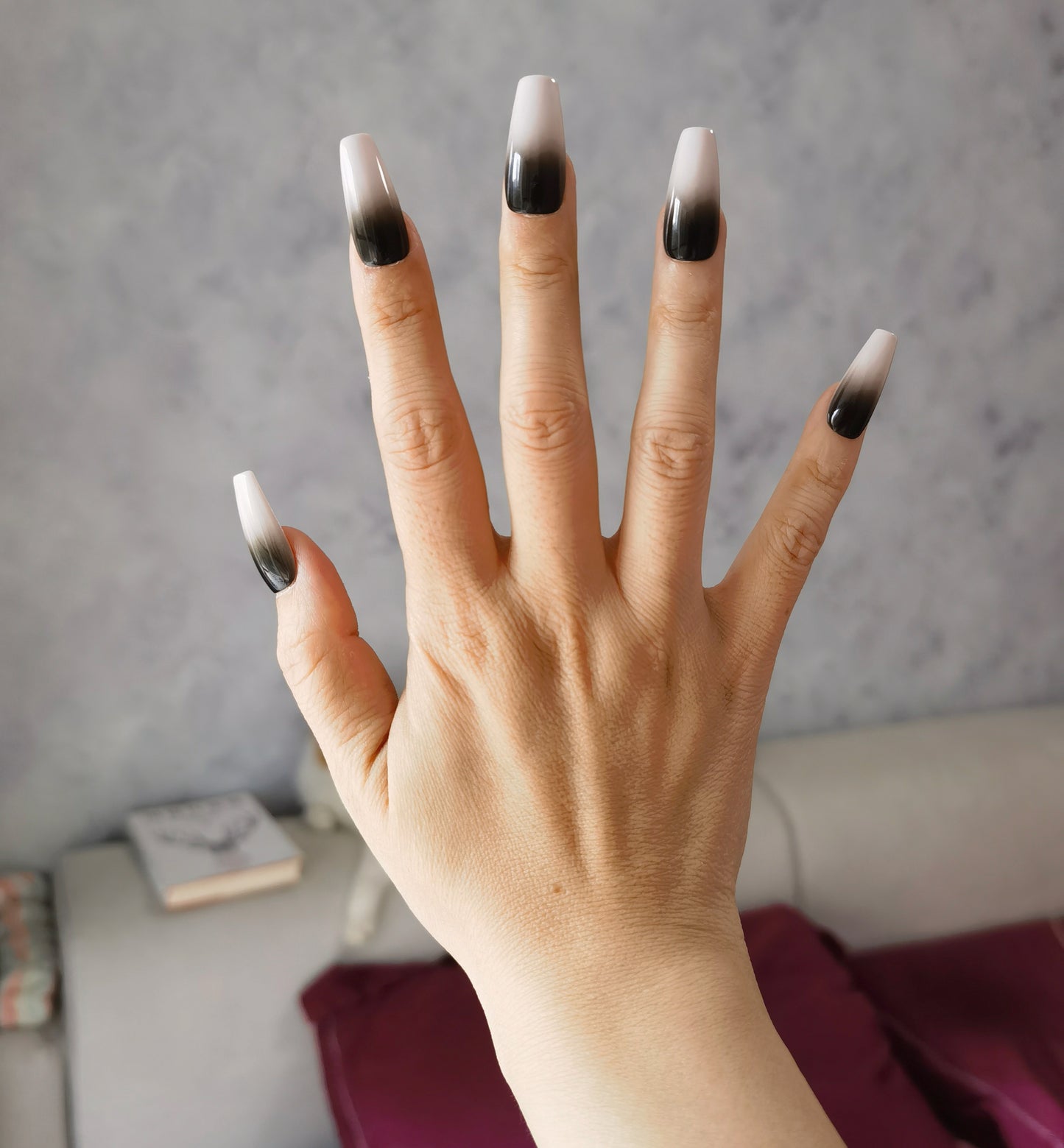 Uñas postizas trapezoidales con degradado de rosa a negro | Juego de uñas ombré hecho a mano