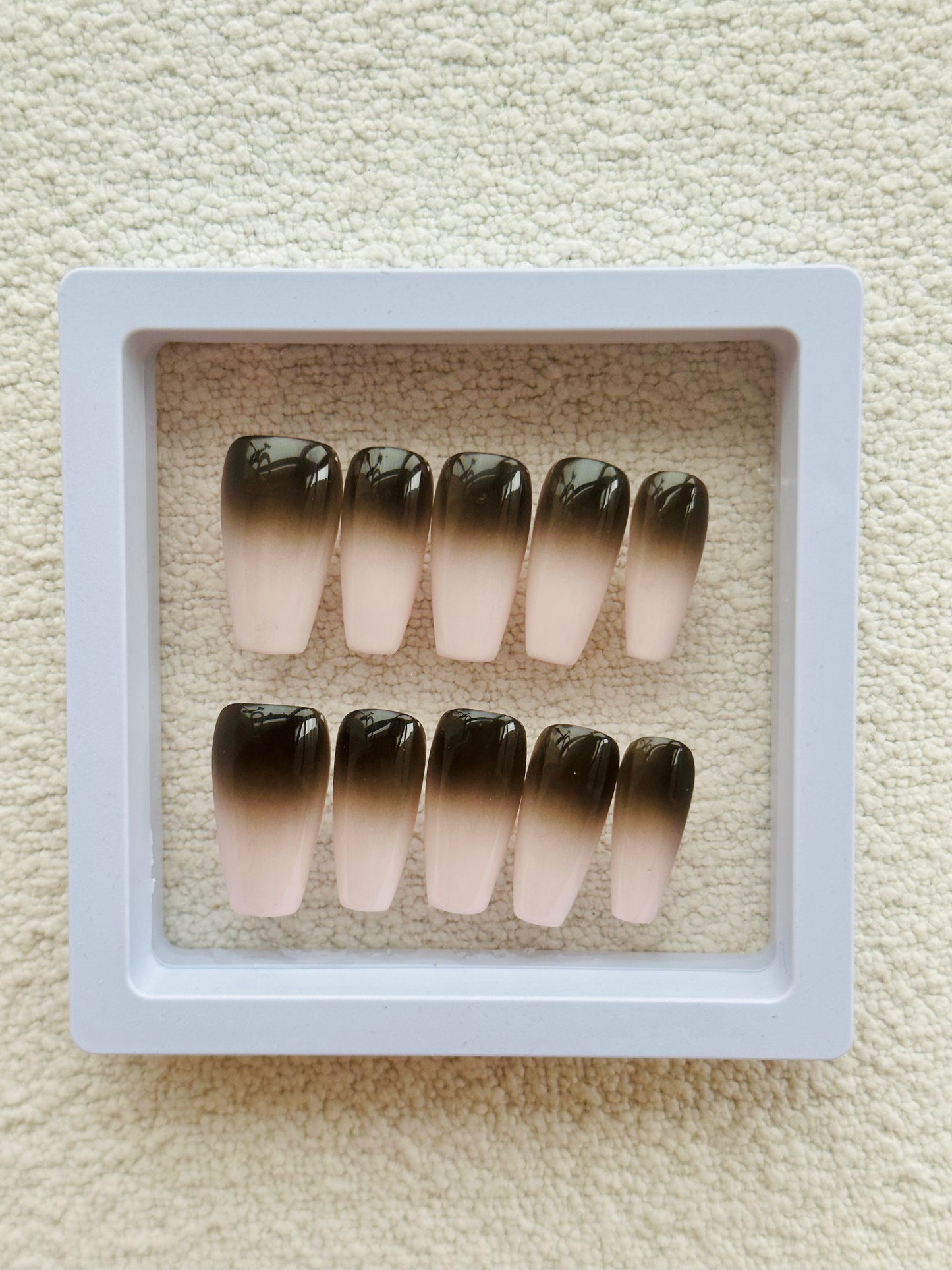 Uñas postizas trapezoidales con degradado de rosa a negro | Juego de uñas ombré hecho a mano